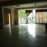 Hotel Viren International