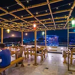 Madpackers Agra