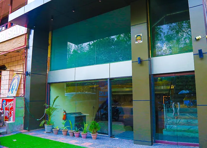 Hotel Riya Palace- Near Idgah Railway Station Agra