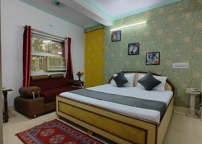 Hotel Swarajya Palace