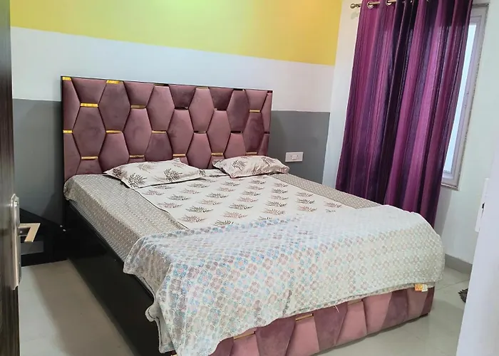 Diamond Divine Rooms A Family Homestay