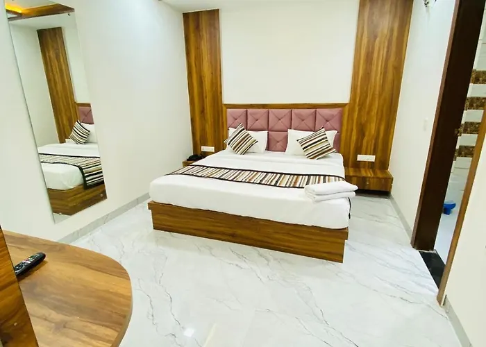 Taj Comfort Inn