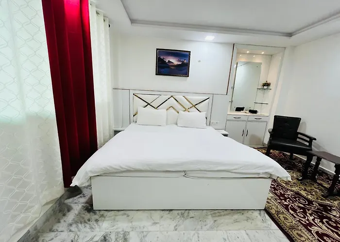 Alibaba\'S Indiana Homestay