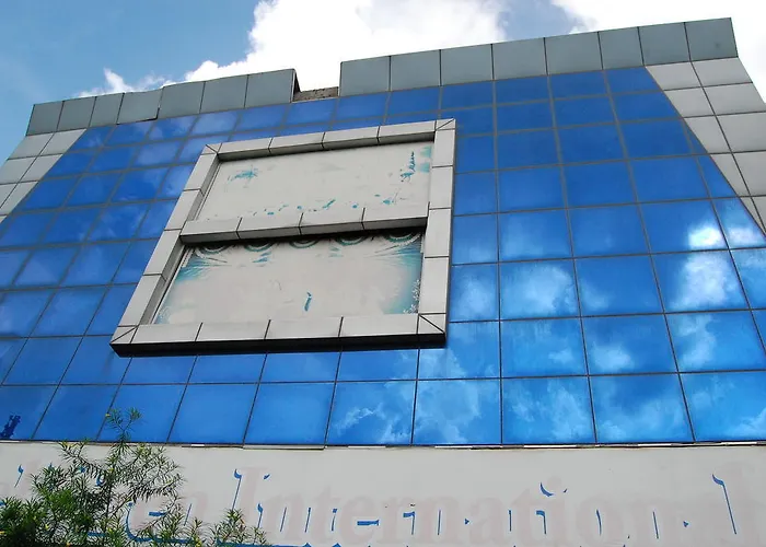 Hotel Viren International