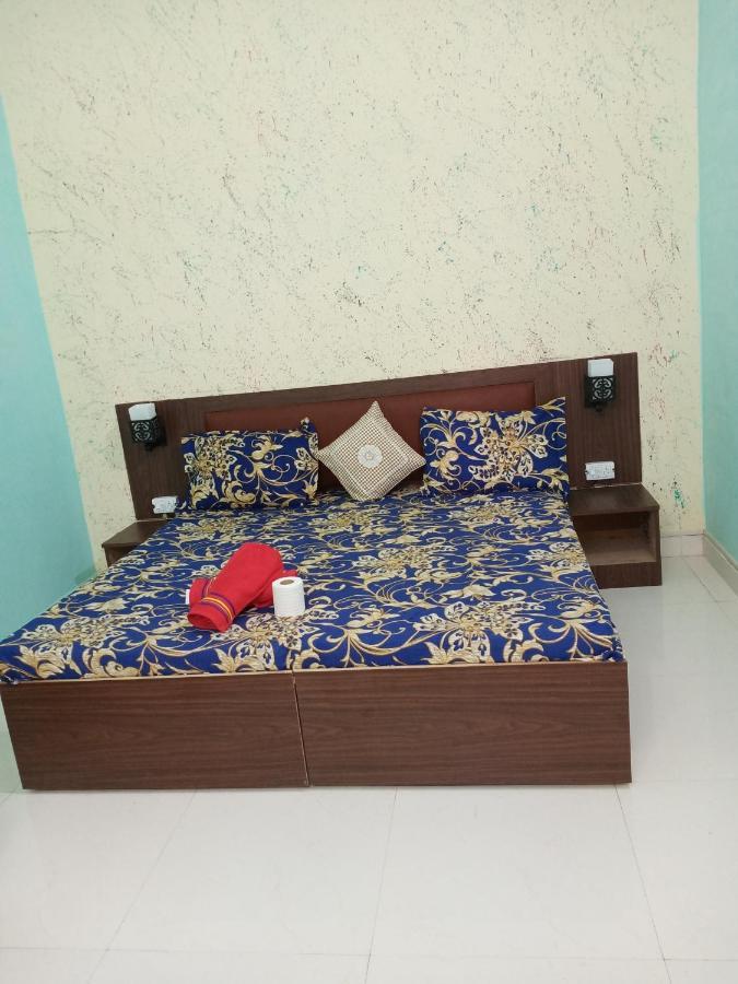 Homestay The Hangout Agra *