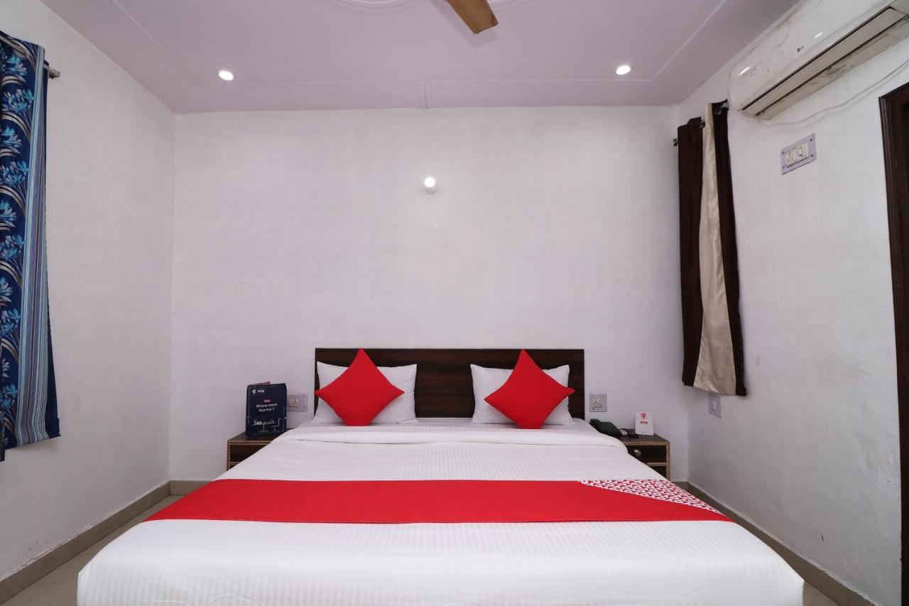 Four Seasons 3*