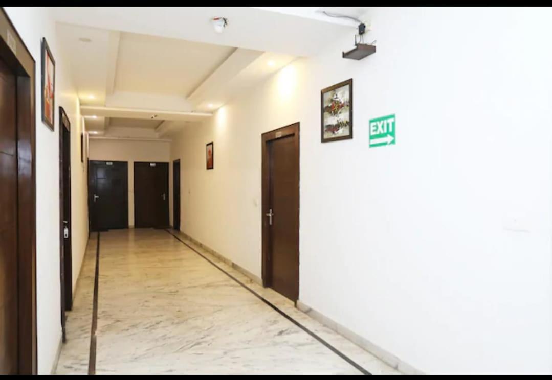 Hotel Tara Palace By Goyal 3*