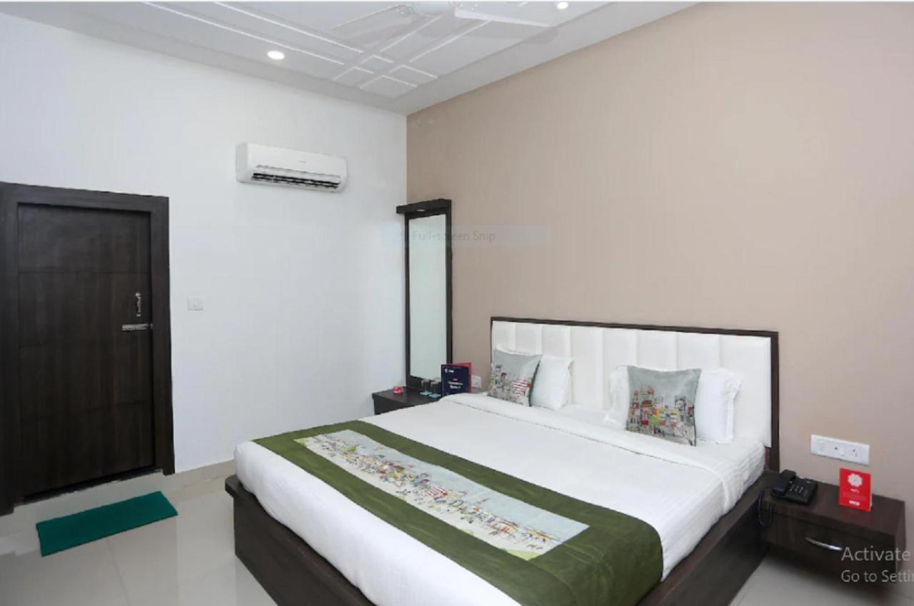 Hotel Pratap, Agra 