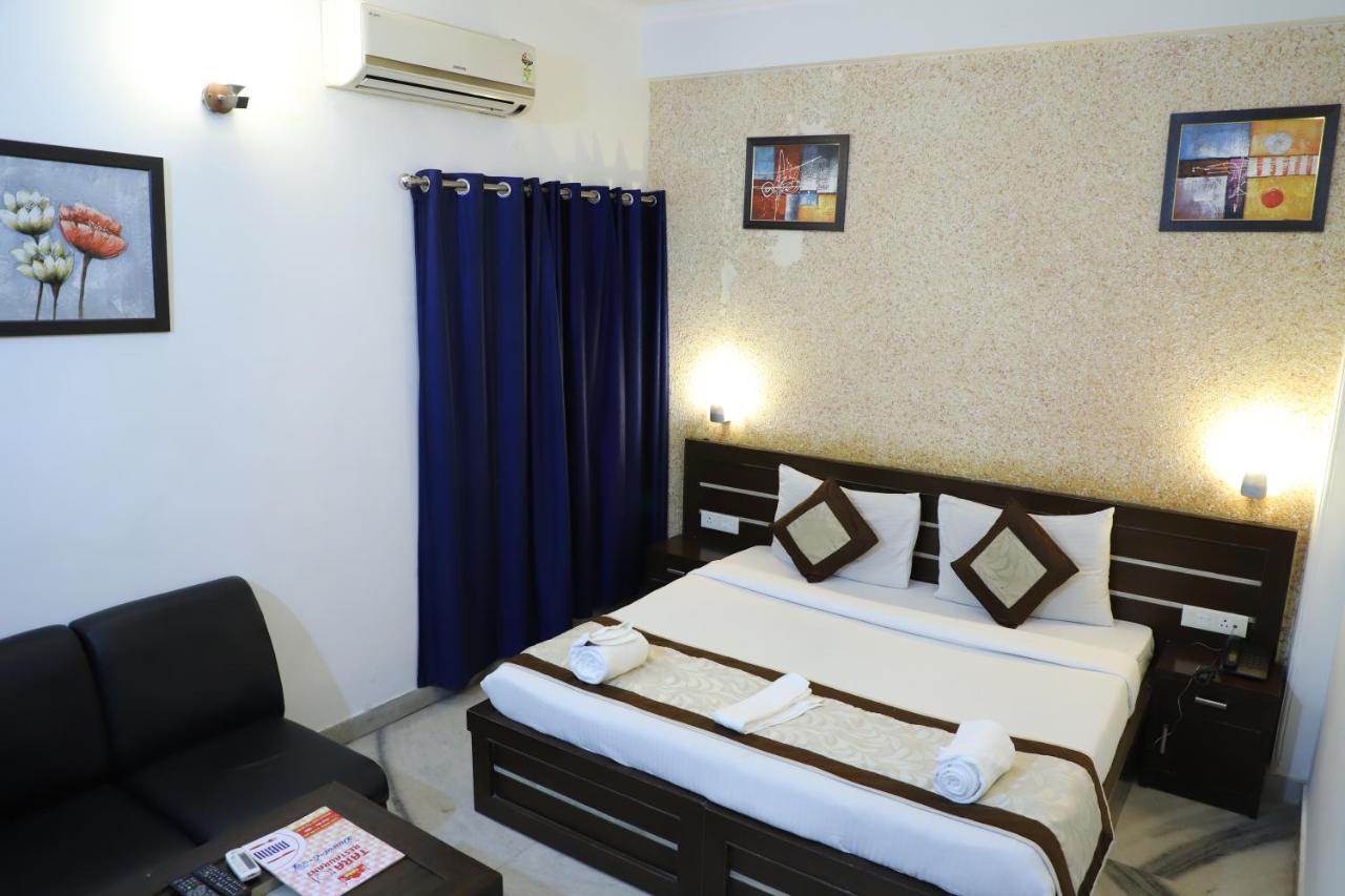Hotel Tara Palace By Goyal 3*