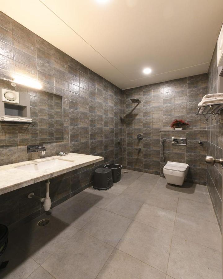 Filter Babu Guest House Hotel