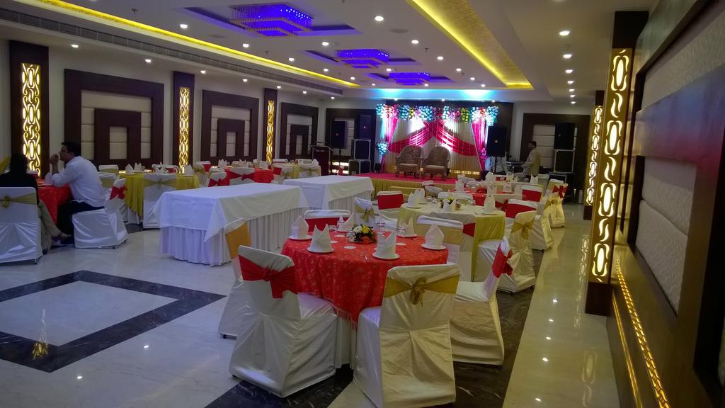 Hotel Seven Hills Tower Agra (Uttar Pradesh)