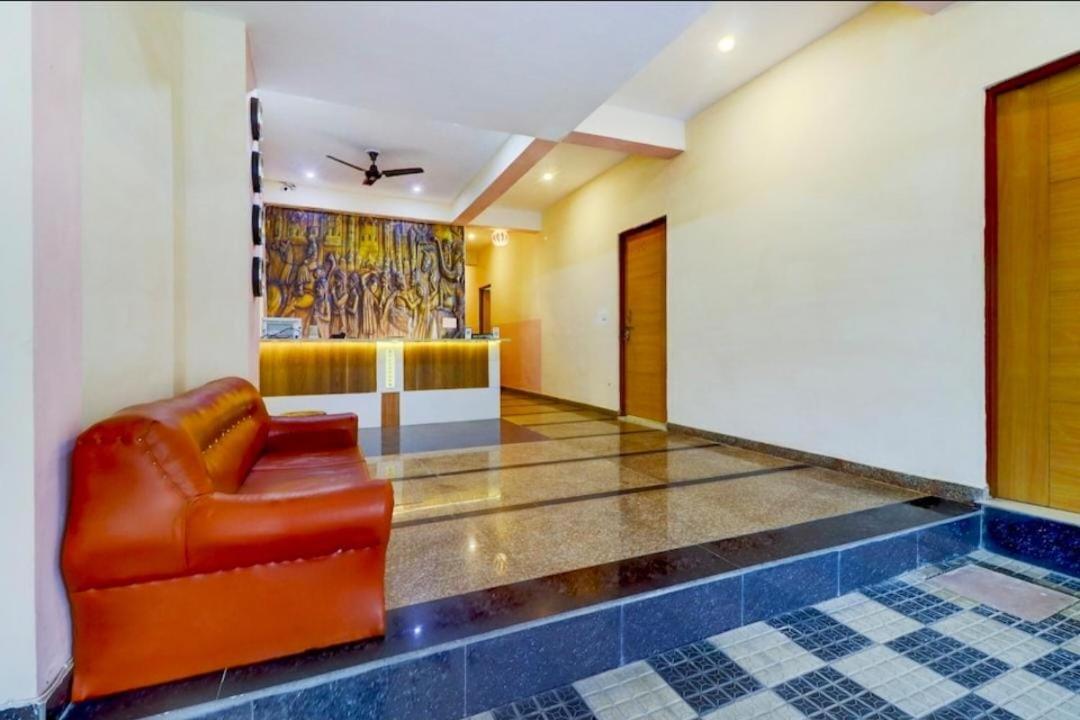 Homestay Divine By Awesome Homestay Agra (Uttar Pradesh)