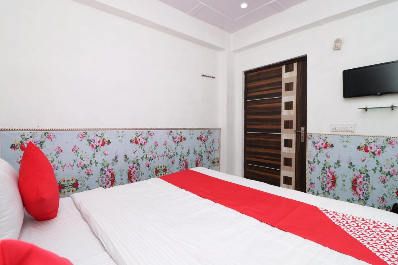 Four Seasons 3* Agra (Uttar Pradesh)