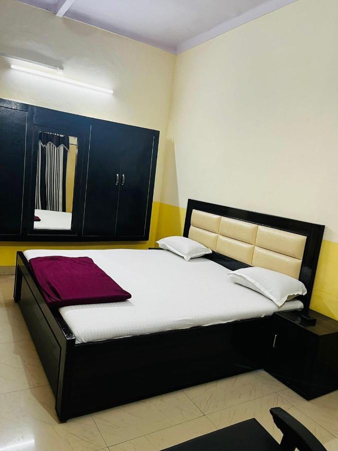 Hotel Dinesh Agra (Uttar Pradesh)
