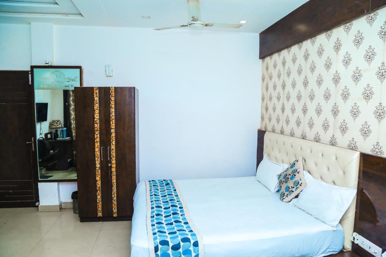 Hotel Riya Palace- Near Idgah Railway Station Agra Agra (Uttar Pradesh)