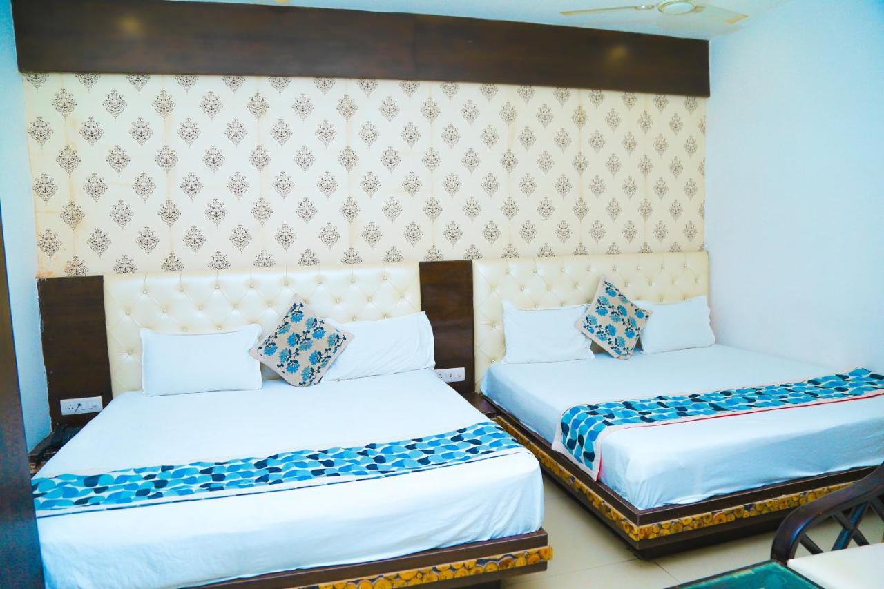Riya Palace- Near Idgah Railway Station Agra Agra (Uttar Pradesh)