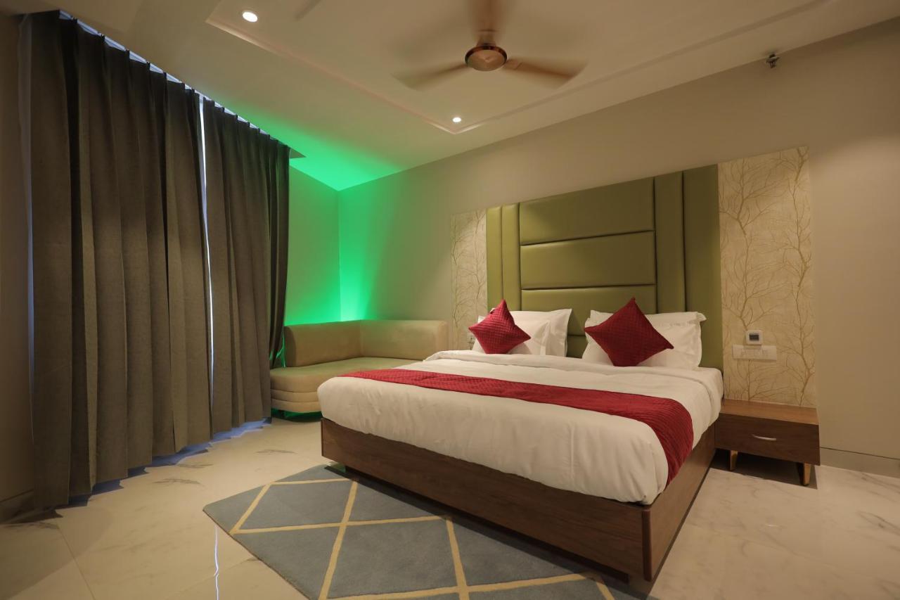 Hotel Taj Crown Plaza Agra (Uttar Pradesh)