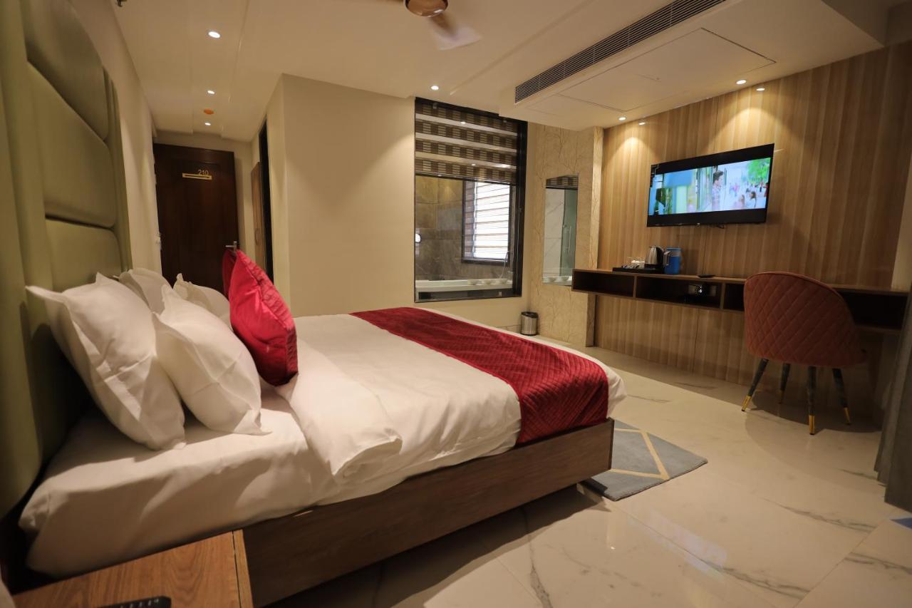 Hotel Taj Crown Plaza Agra (Uttar Pradesh)