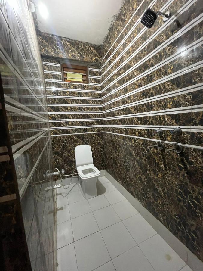 Hotel Boston Br03 Agra (Uttar Pradesh)