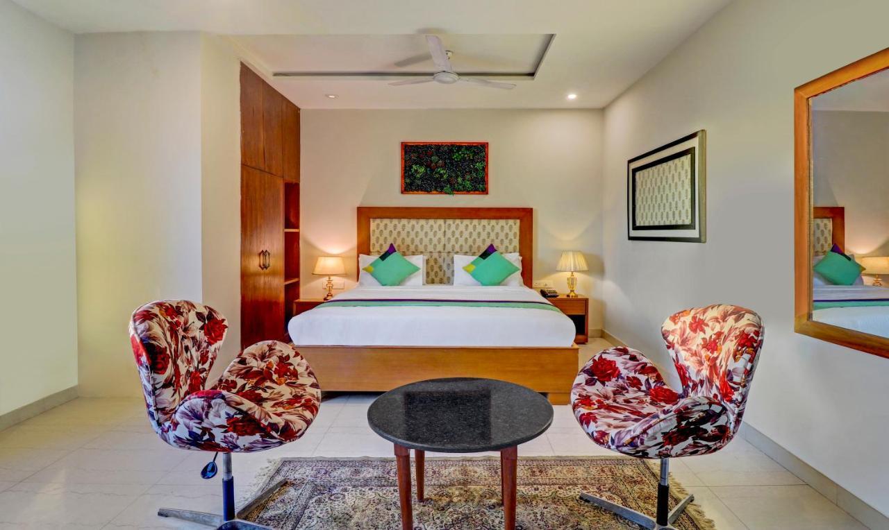 Treebo C1 Taj Nirvana Hotel 3*