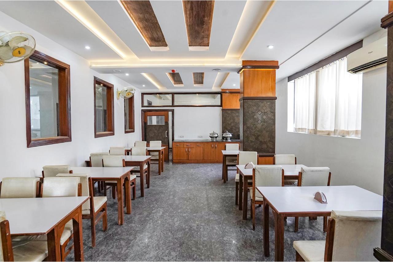 Hotel Premium Golden Bird Agra (Uttar Pradesh)