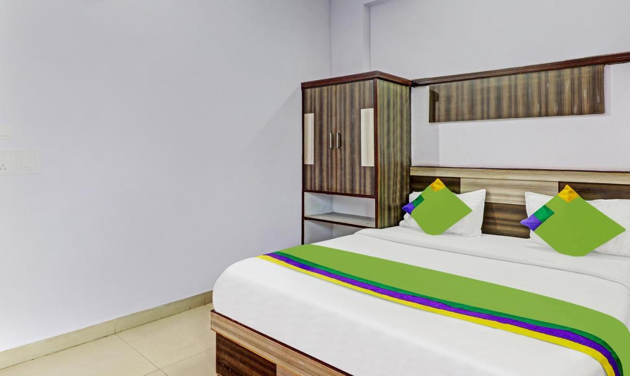 Premium Golden Bird Hotel Agra (Uttar Pradesh)