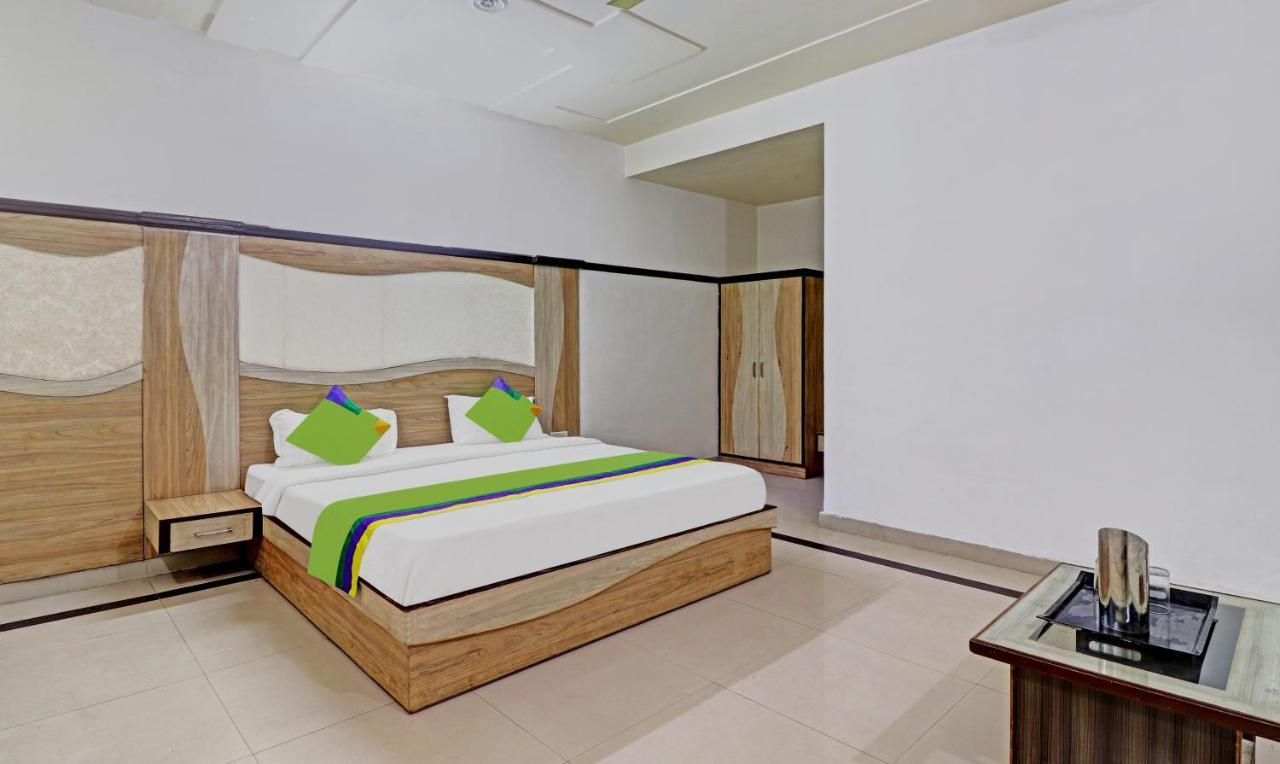 Premium Golden Bird Hotel
