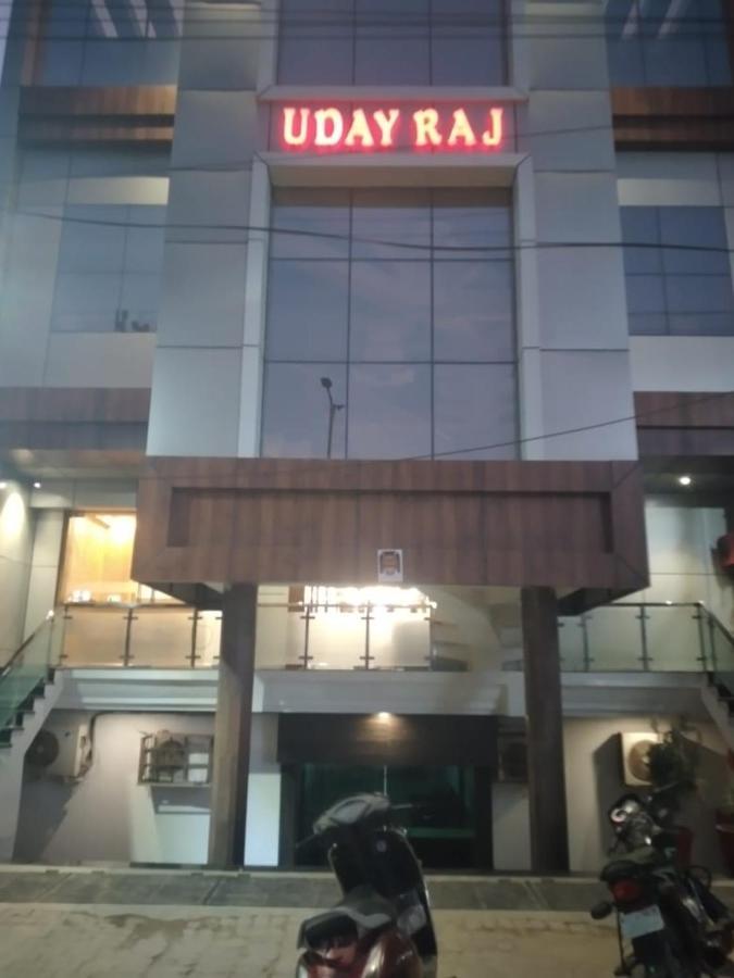Uday Raj By Wb Hotel