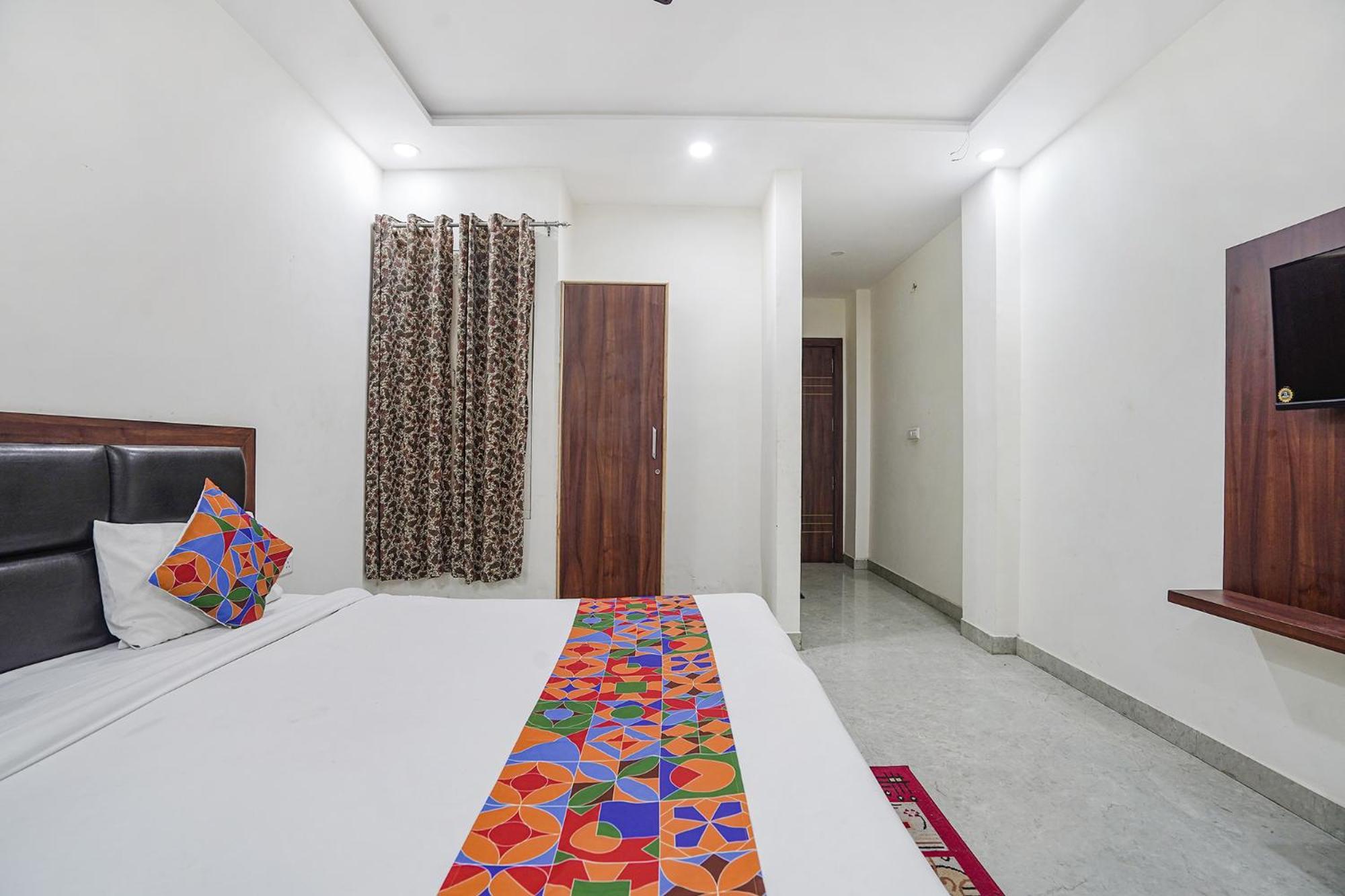 Fabhotel Akash