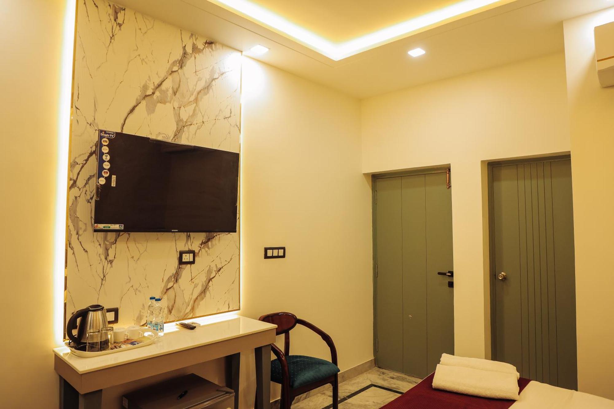 Apartment Anirudh Agra (Uttar Pradesh)