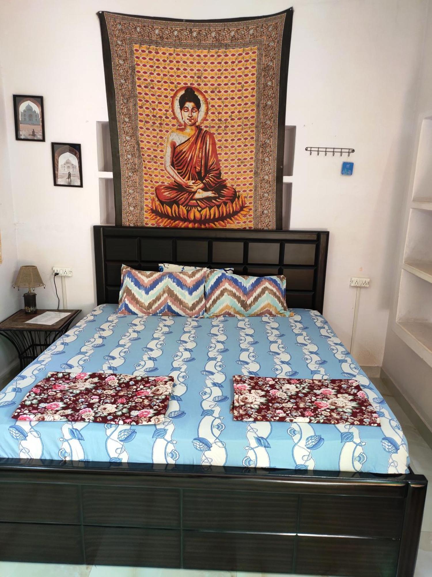 Zigzag Hostel Agra (Uttar Pradesh)