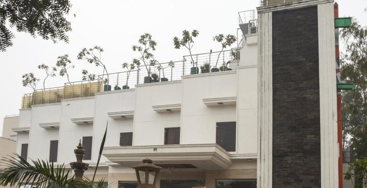 Taj Hotel 4*
