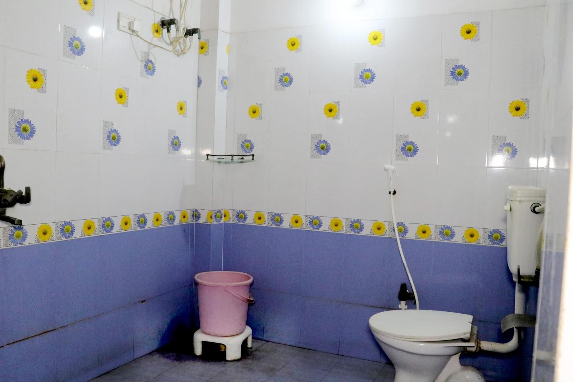 Riya Palace- Near Idgah Railway Station Agra Agra (Uttar Pradesh)