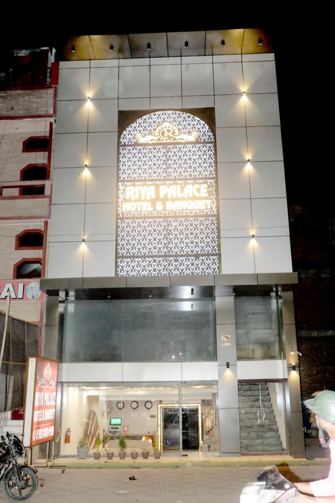 Hotel Riya Palace- Near Idgah Railway Station Agra