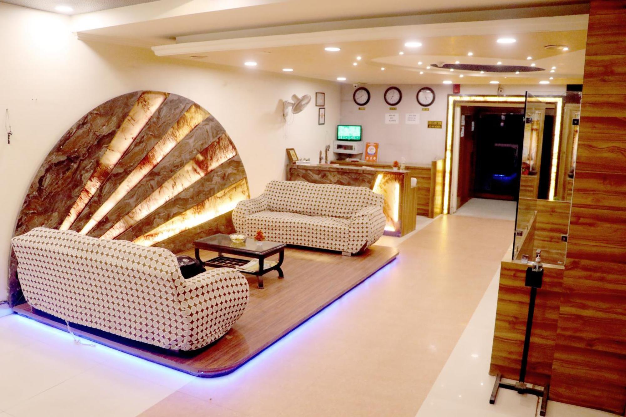 Hotel Riya Palace- Near Idgah Railway Station Agra Agra (Uttar Pradesh)