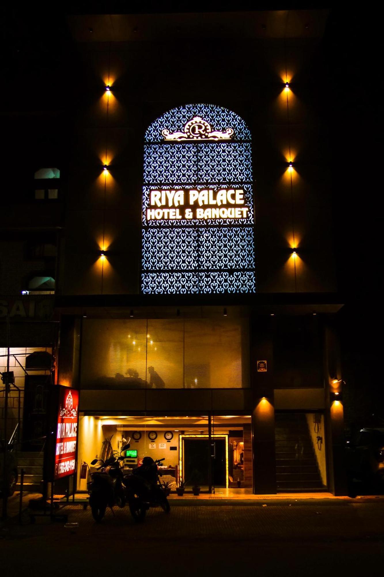 Riya Palace- Near Idgah Railway Station Agra
