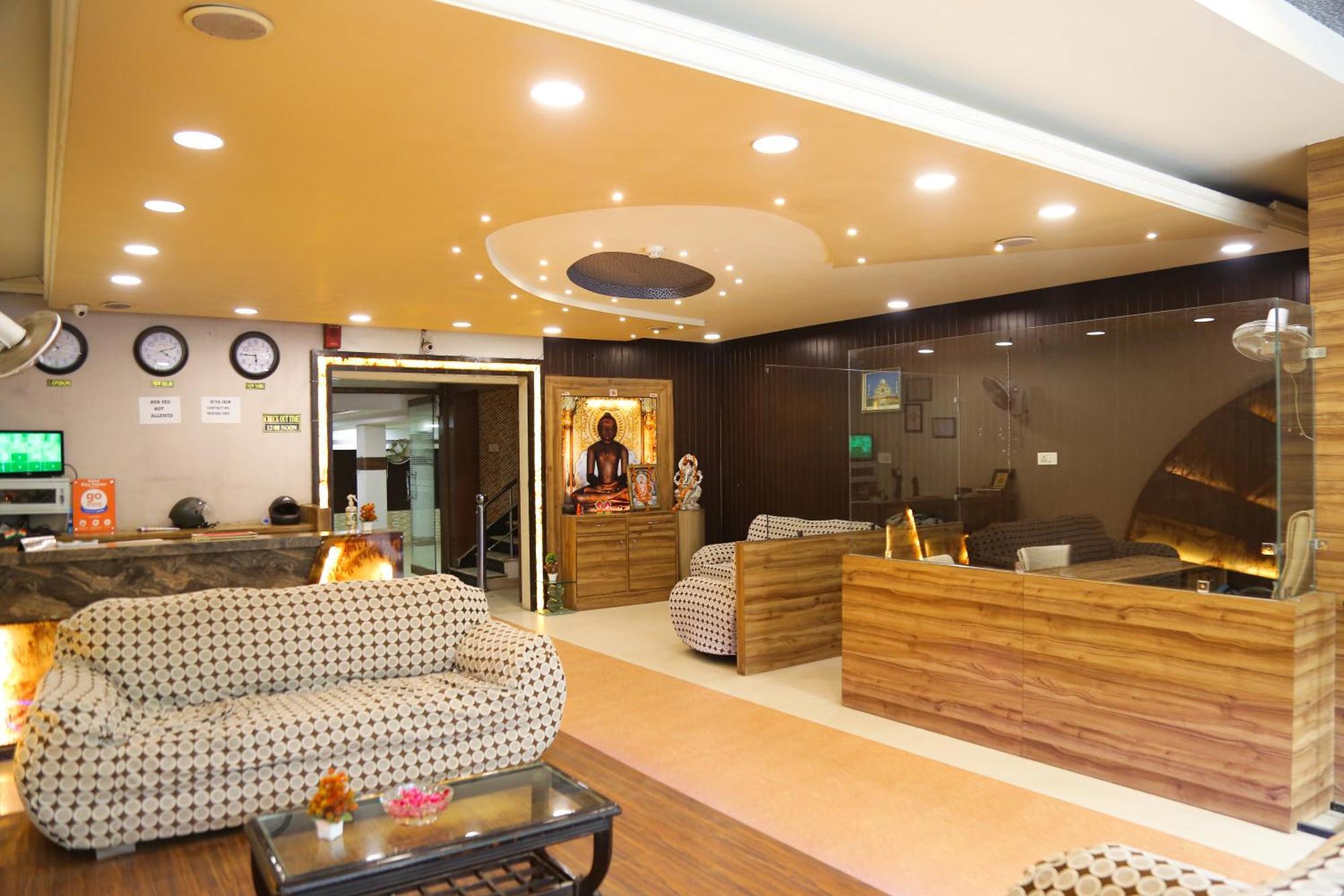 Hotel Riya Palace- Near Idgah Railway Station Agra