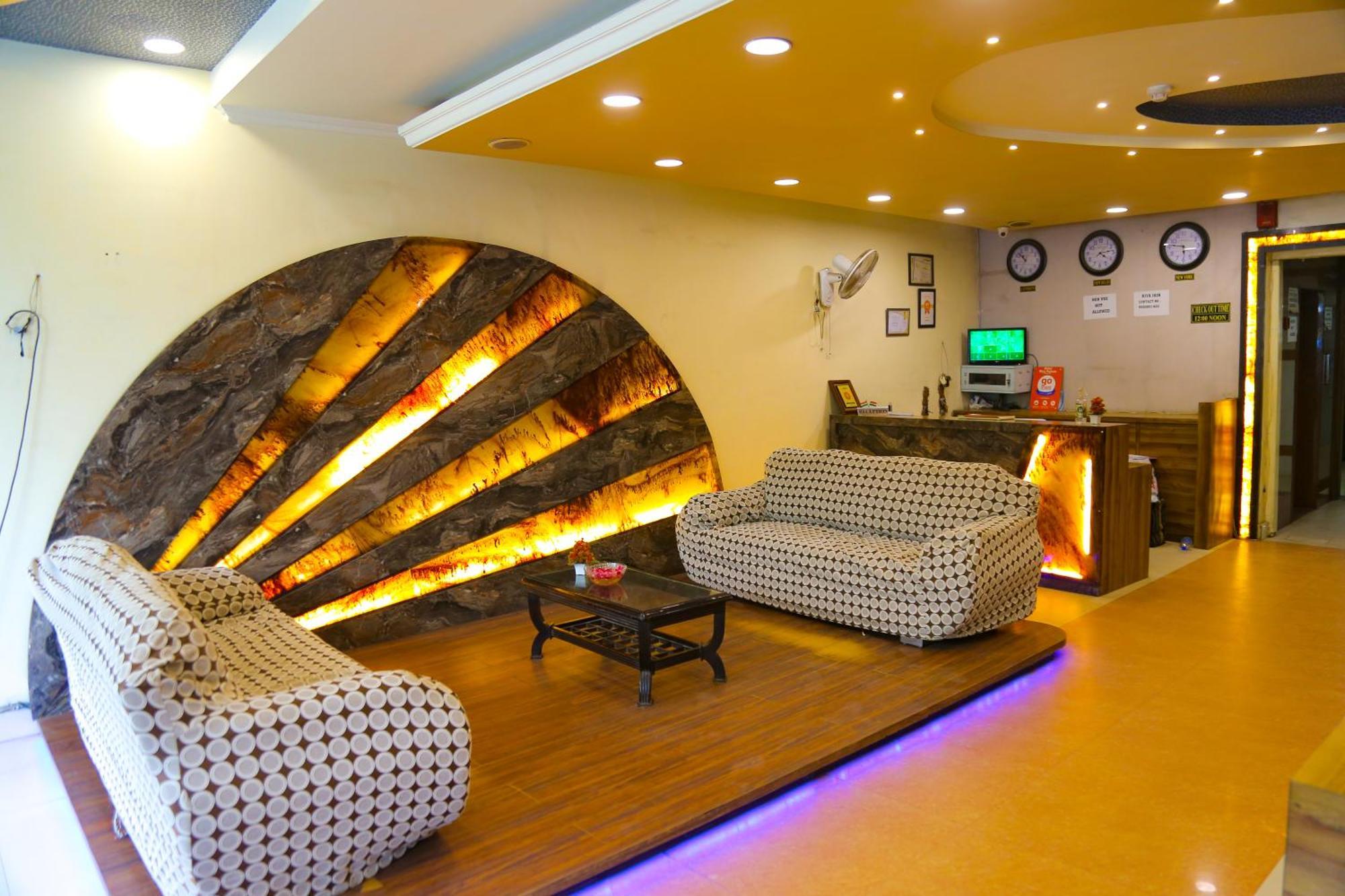 Riya Palace- Near Idgah Railway Station Agra