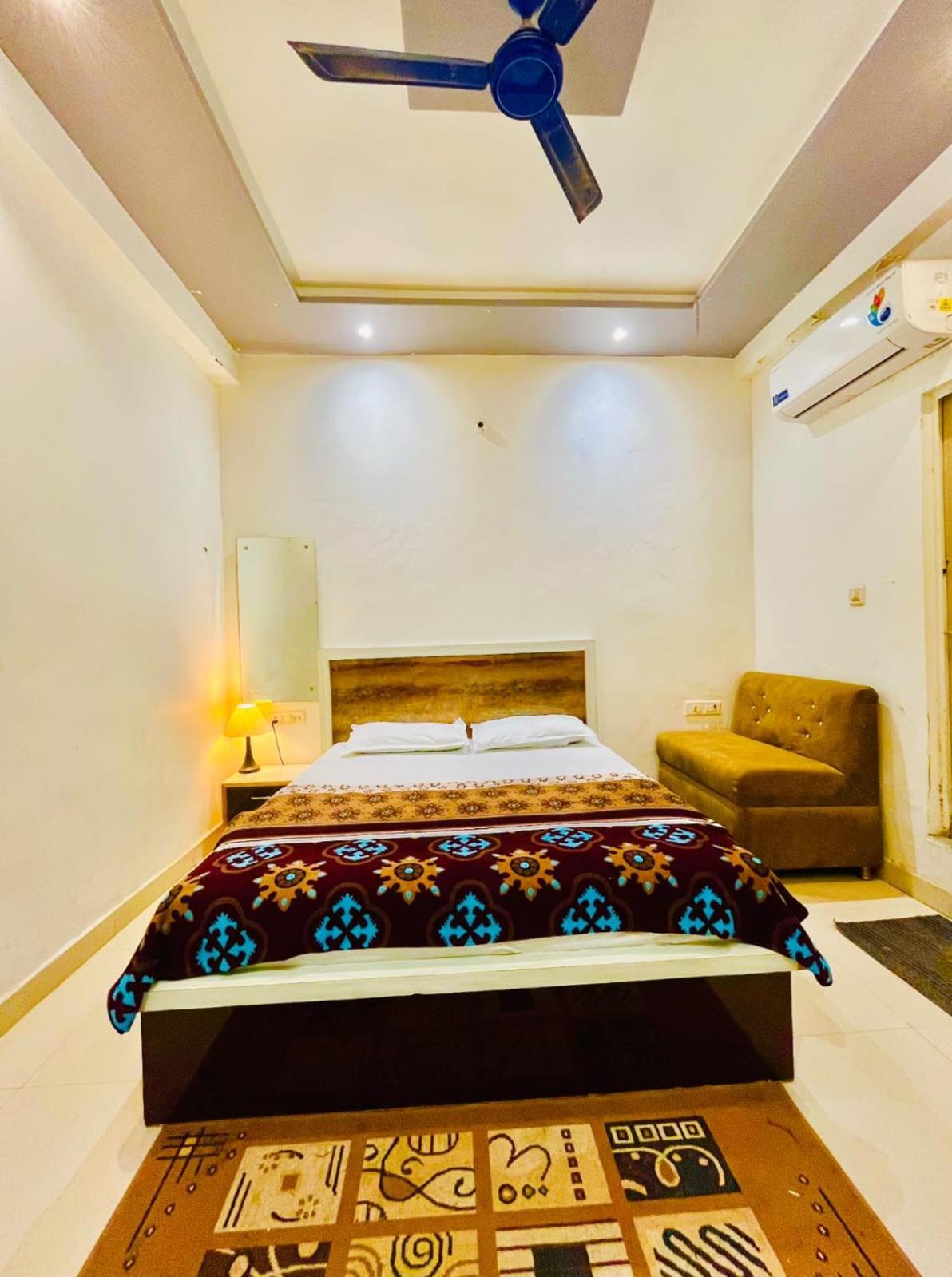 Hotel Nk *