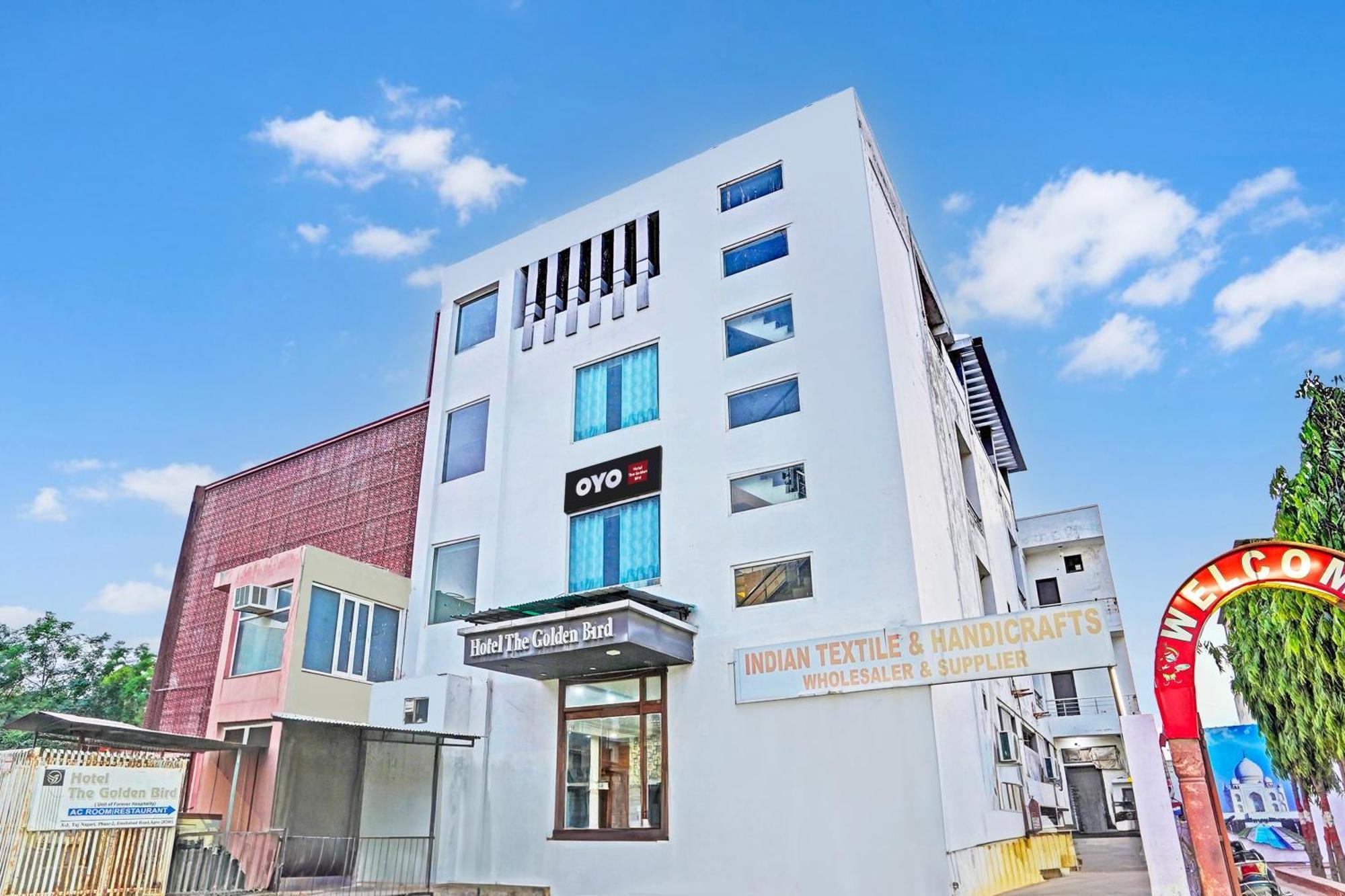 Hotel Golden Bard