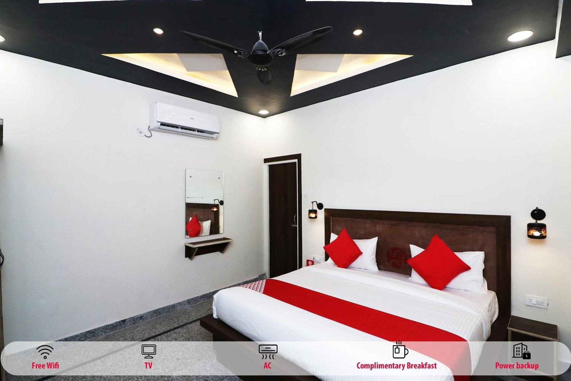 O Town House 3*