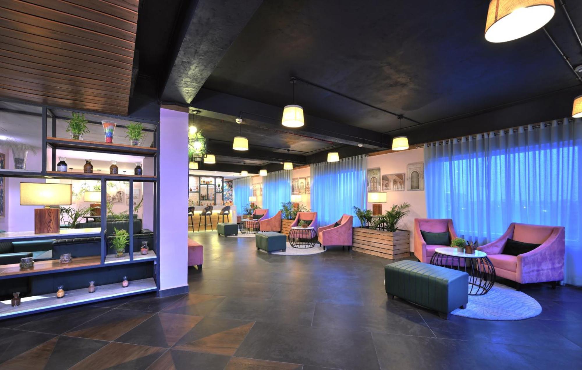 Hotel Golden Tulip Agra 4*
