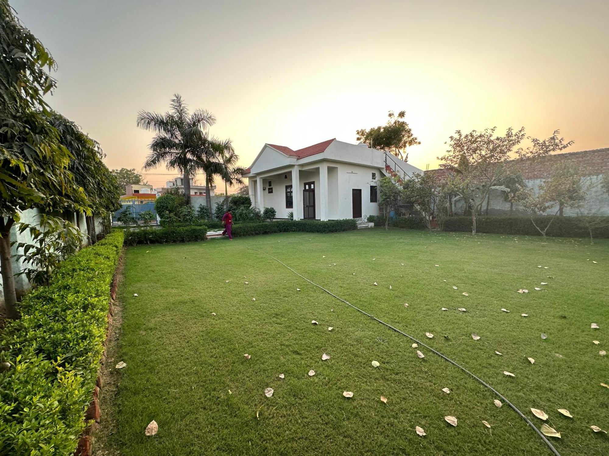 Serene Escape In Agra * Agra (Uttar Pradesh)