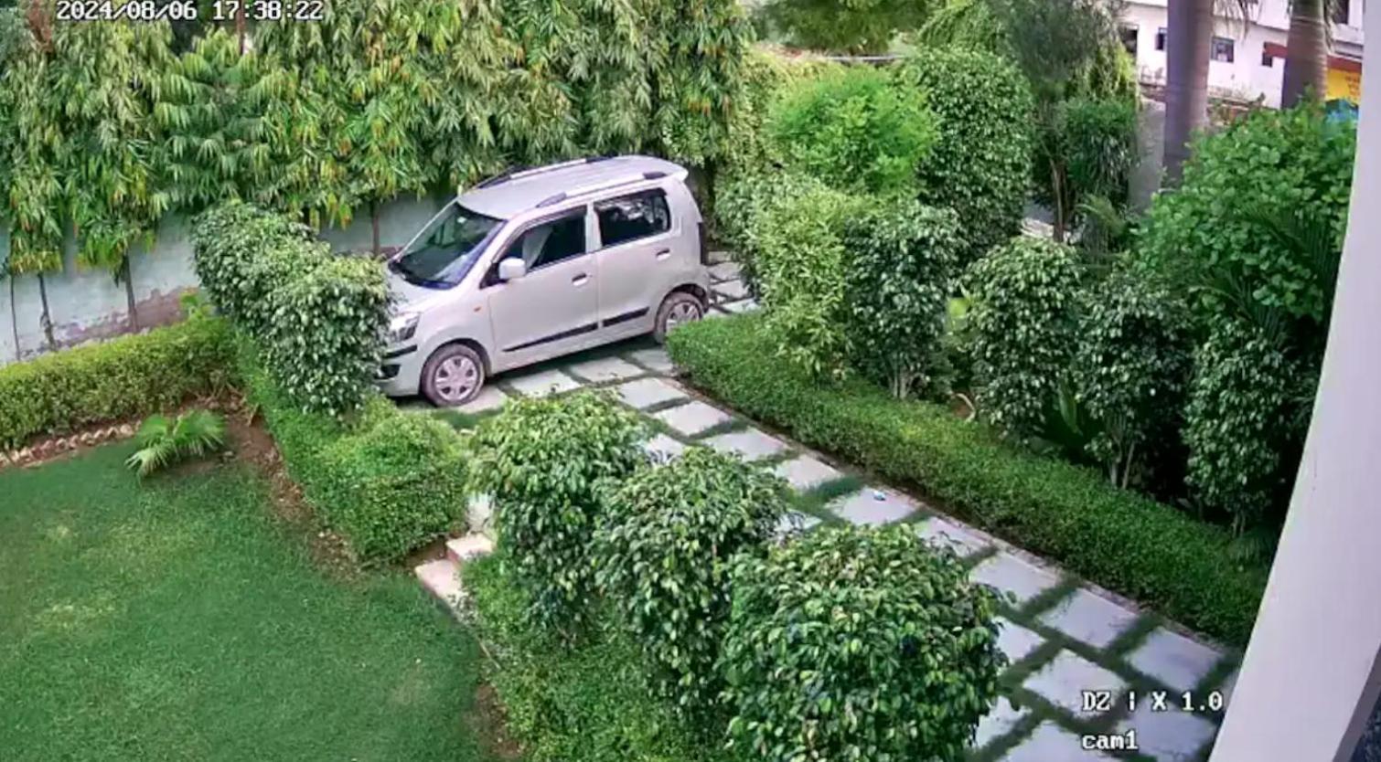 Serene Escape In Agra *