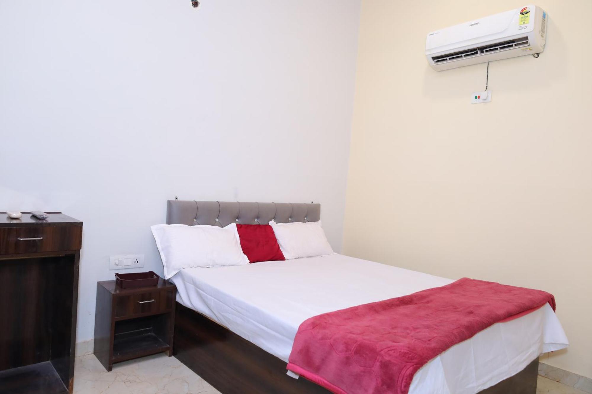 Sia Taj Nearest Taj Mahal Agra Hotel 3*