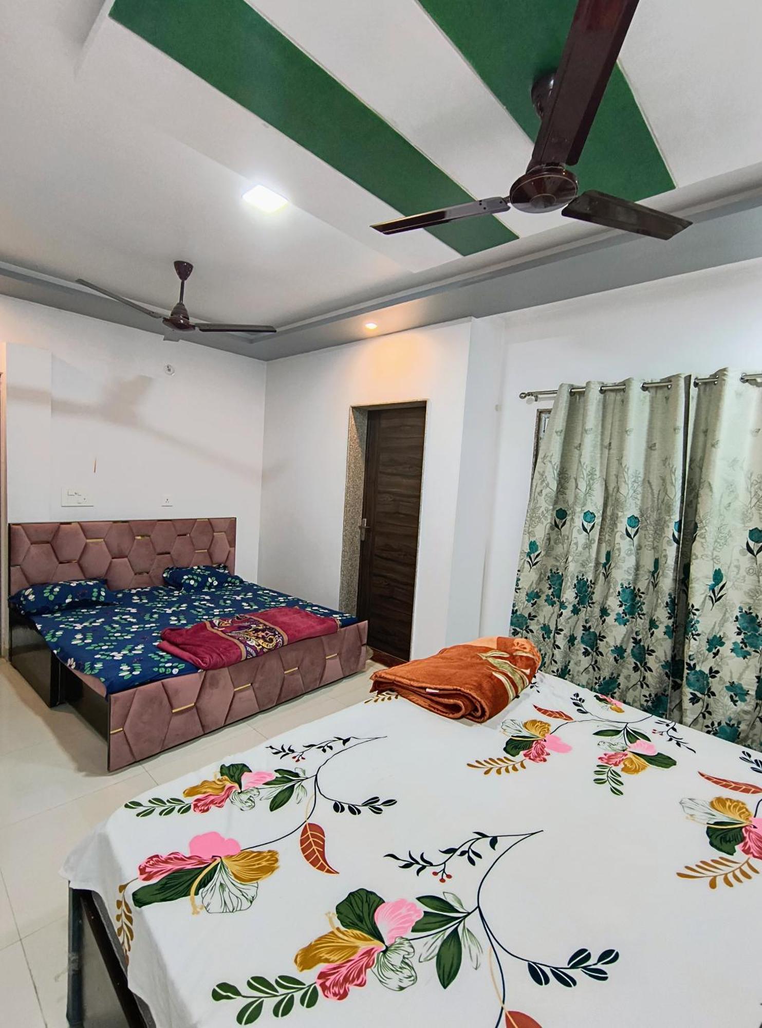 Homestay Diamond Divine A Family *