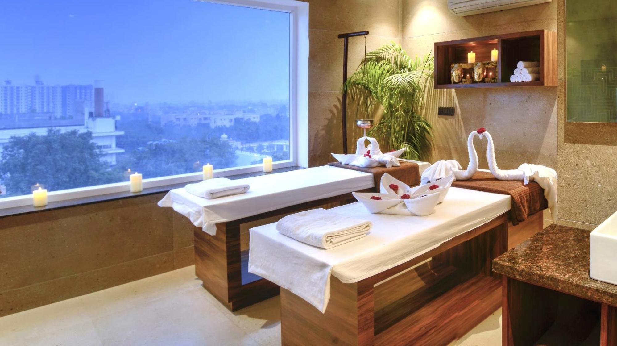 Golden Tulip Agra 4* Agra (Uttar Pradesh)
