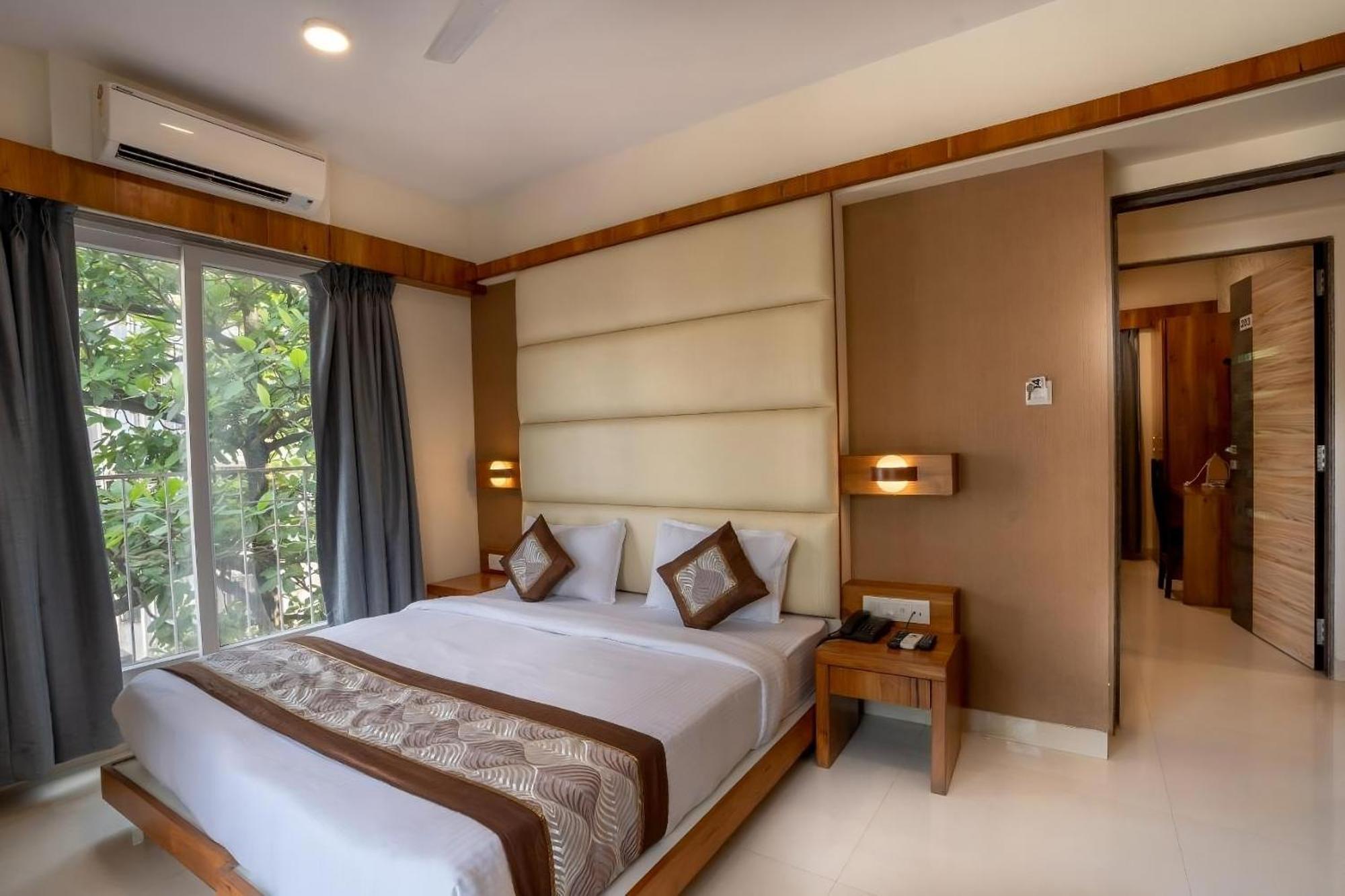 Hotel Lime Tree 3*