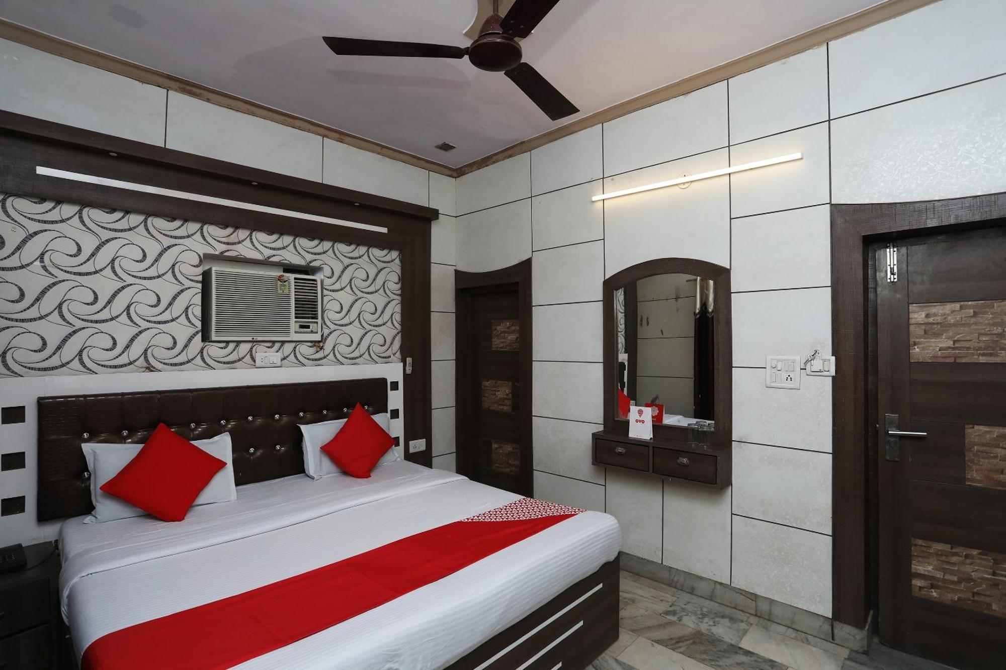 Hotel O Vanshika Agra (Uttar Pradesh)