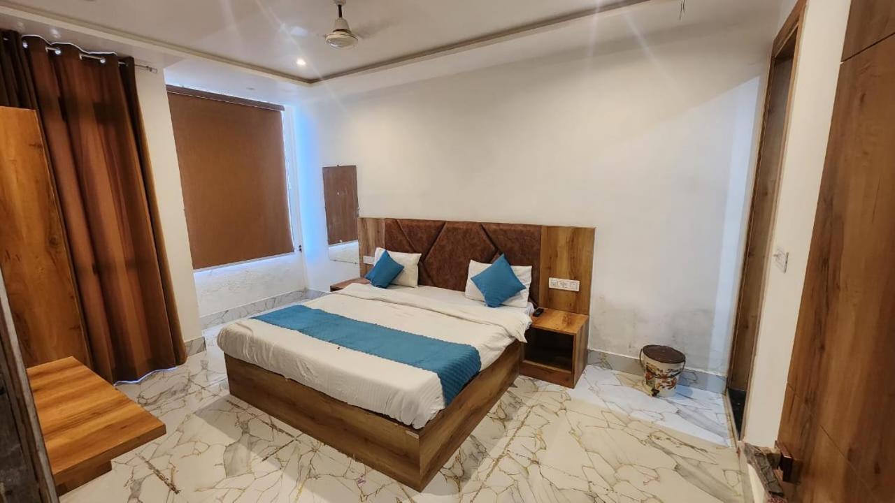 Homestay New Manya H S *